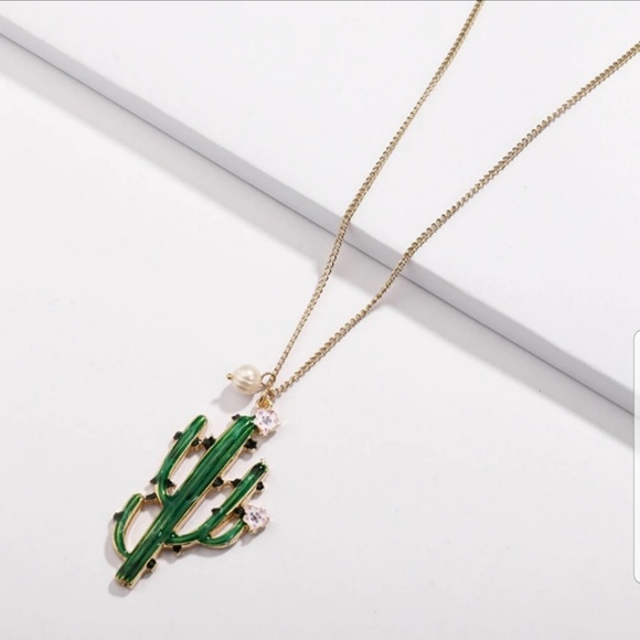 🌵TEMPORARY PRICE DROP 🌵 Blooming Cactus Necklace - Picture 6 of 6